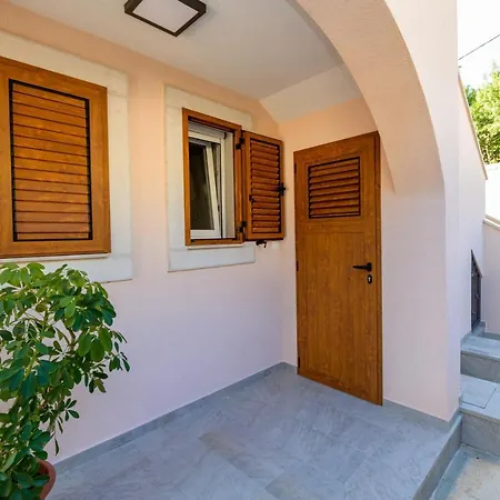 Apartment Horvat *