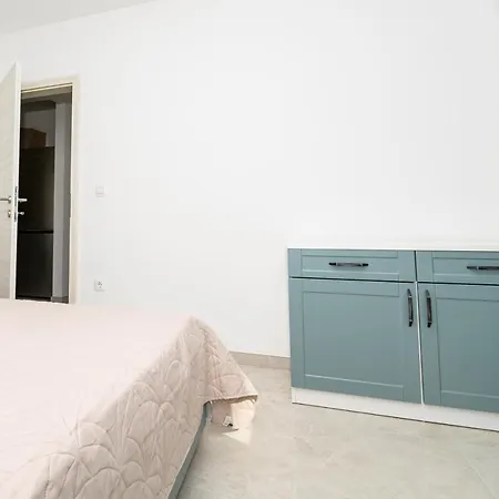 Horvat Apartment *